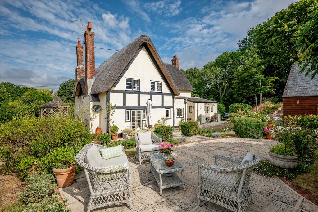 Additional image 4 of 5 bed detached house for saleManor Farm Lane, Patney, Devizes, Wiltshire SN10