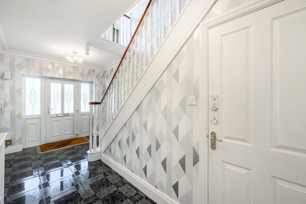 Additional image 20 of 5 bed detached house for saleWallace Court, Cheslyn Hay, Walsall WS6