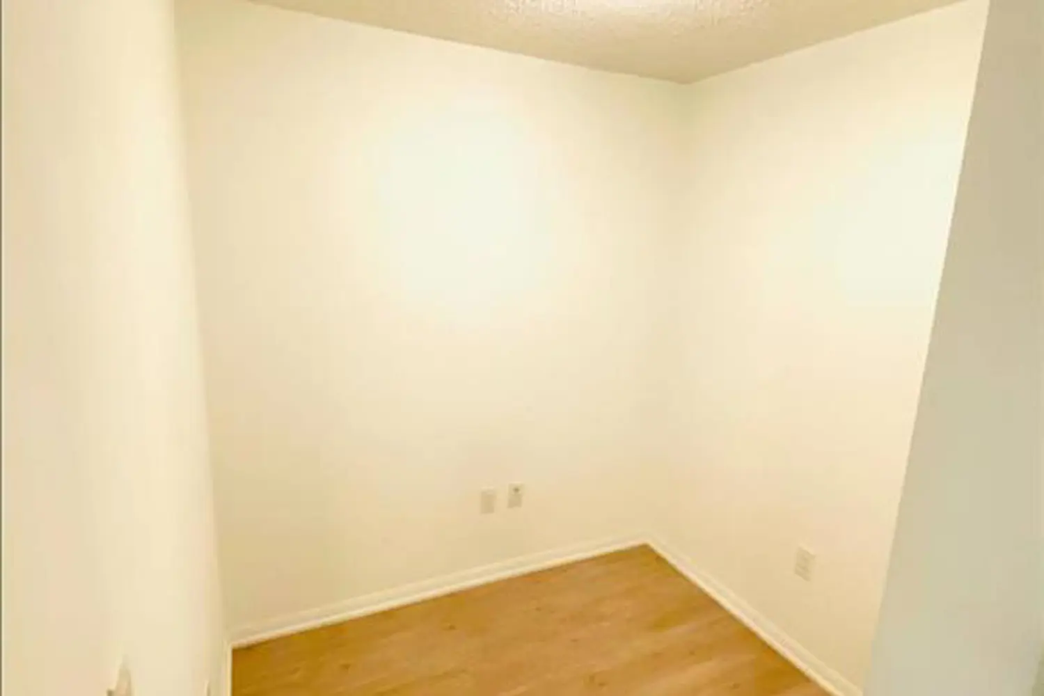 Additional image 6 of 800 Lawrence Avenue 1818