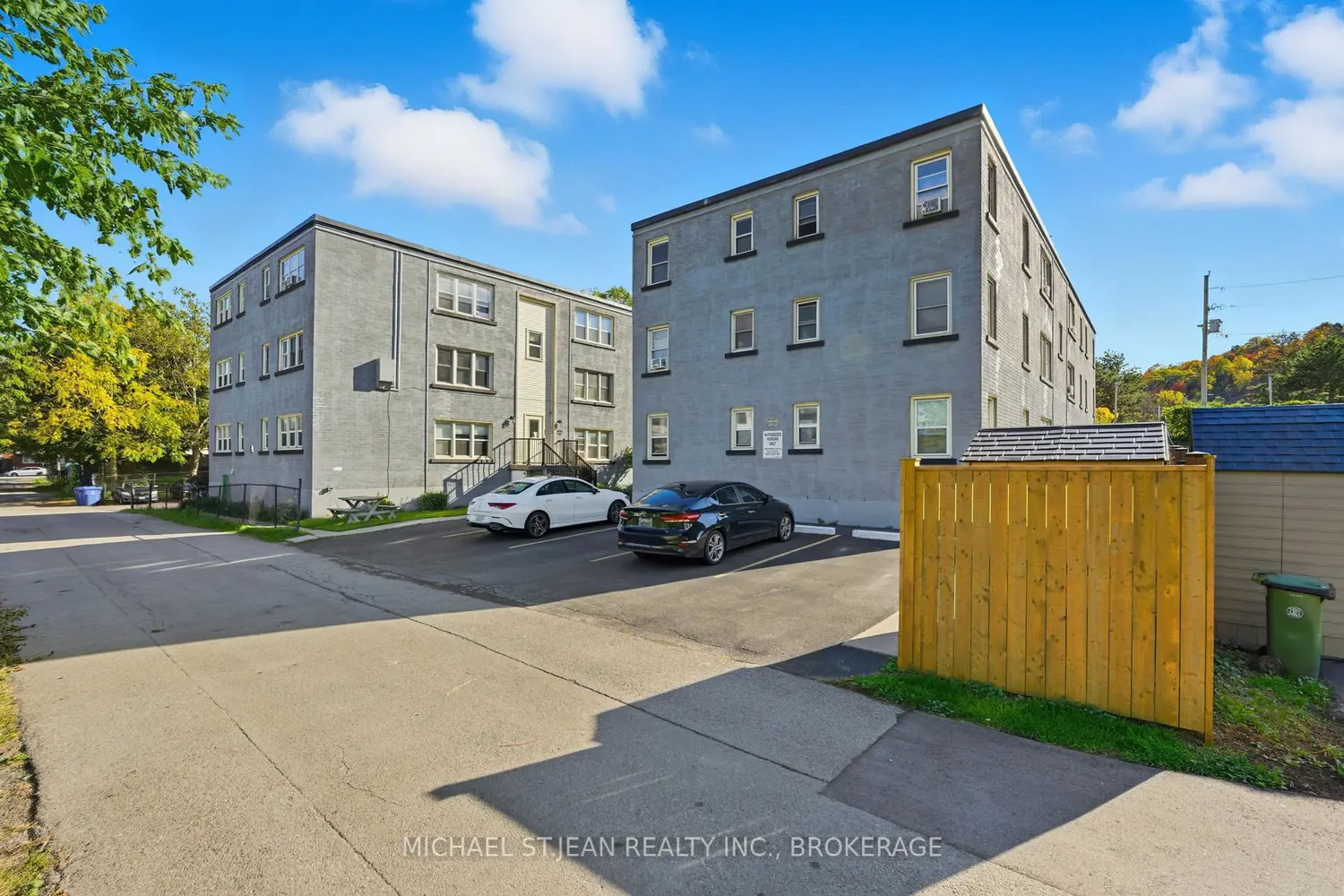 1755 King Street 9 photo 4