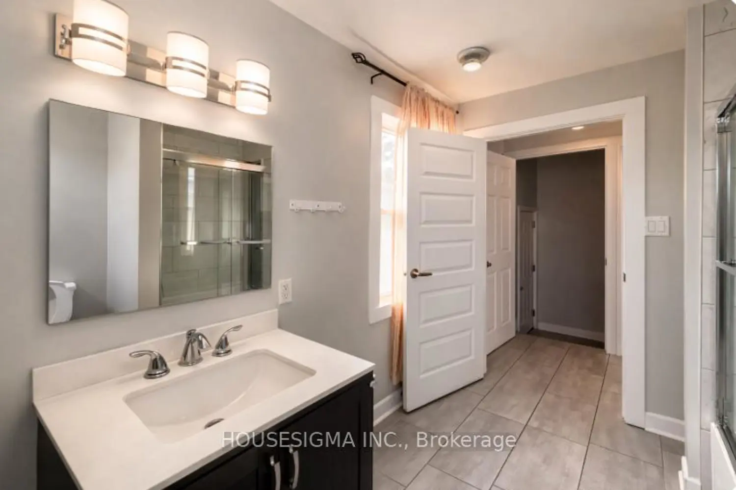 Additional image 8 of 1227 Trafalgar Street