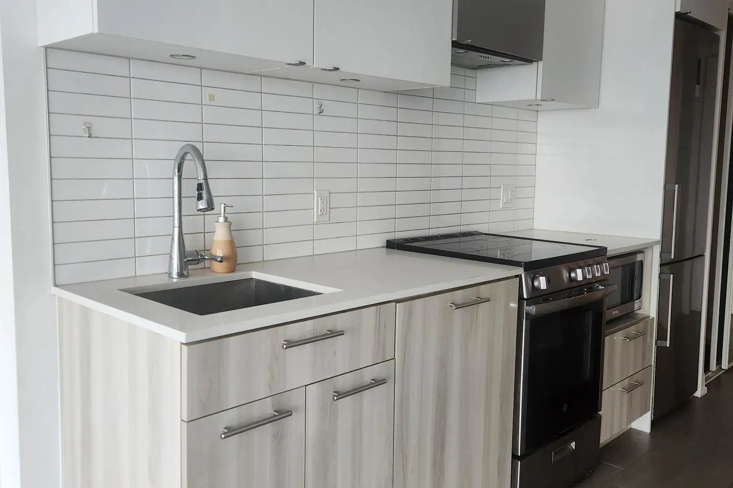 Additional image 7 of 251 Jarvis Street 2401