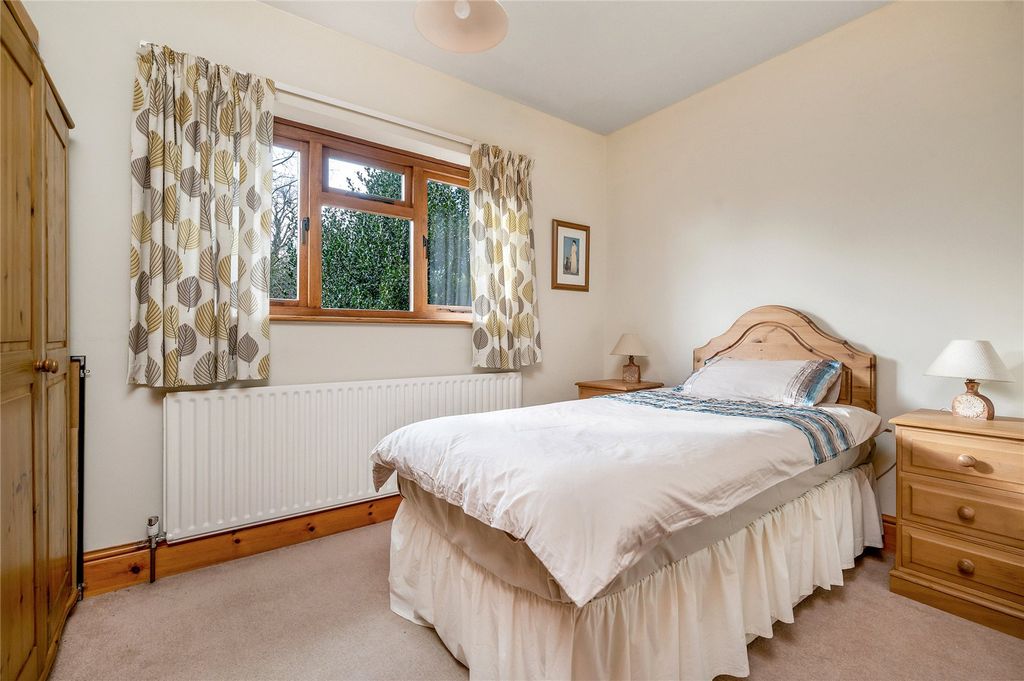 Additional image 17 of 6 bed detached house for saleUppingham Road, Evington, Leicester LE5
