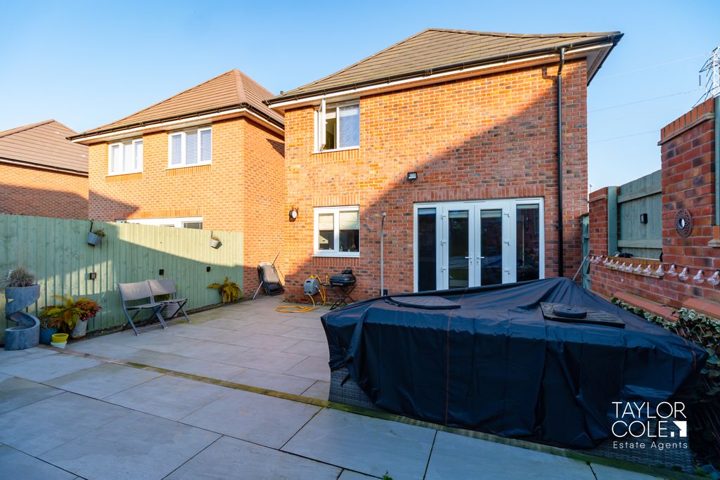 Additional image 27 of 3 bed detached house for saleStretton Close, Amington, Tamworth B77