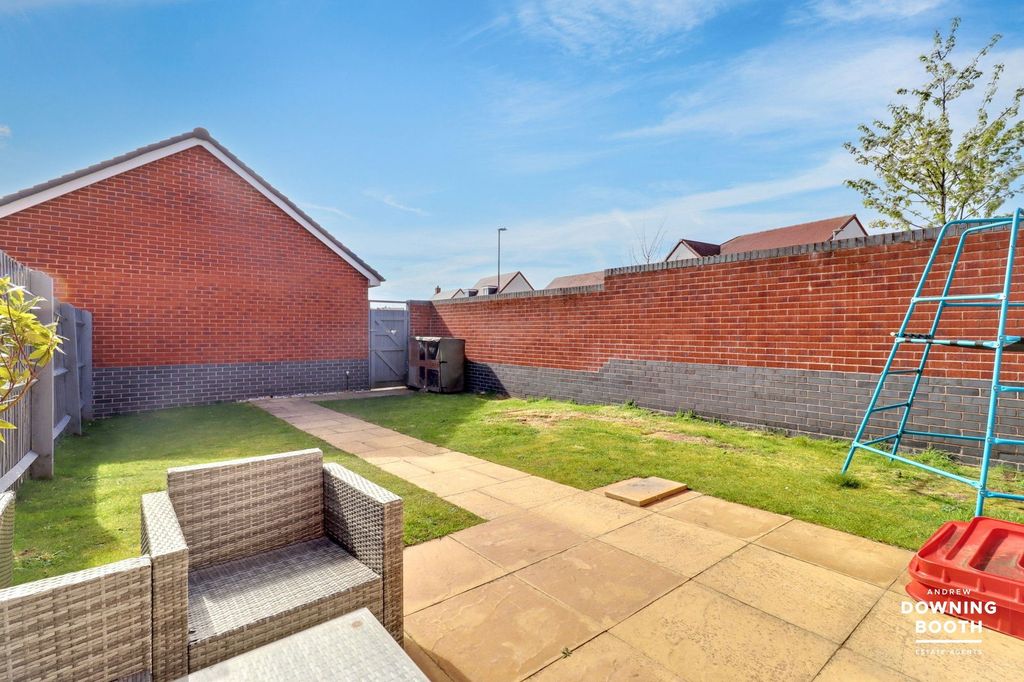 Additional image 24 of 3 bed town house for saleGee Close, Lichfield WS14
