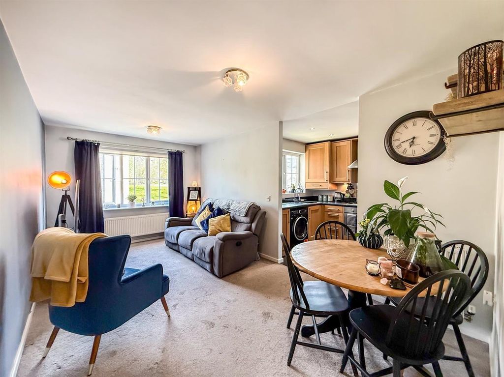 Additional image 2 of 2 bed flat for saleWyatville Avenue, Buxton SK17
