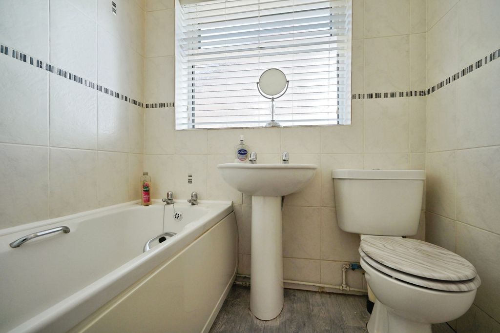 Additional image 14 of 3 bed bungalow for saleOadby Rise, Burton-On-Trent, Staffordshire DE13