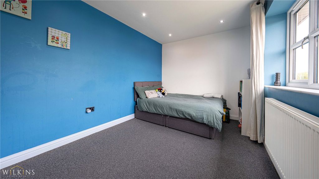 Additional image 22 of 4 bed semi-detached house for saleSuffolk Way, Tamworth, Staffordshire B78