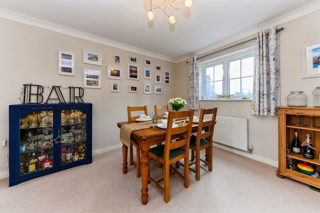 Additional image 7 of 5 bed detached house for saleLaughton Drive, Stamford PE9