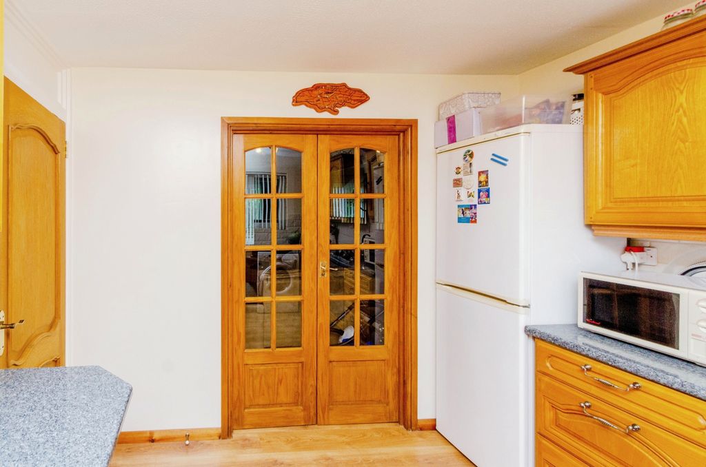 Additional image 6 of 3 bed maisonette for saleHambledon Close, Wolverhampton WV9
