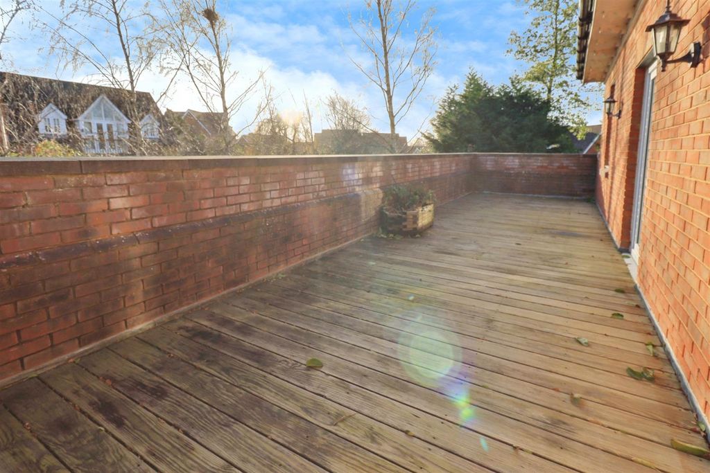 Additional image 4 of 3 bed flat for saleBrackenwood Mews, Weston, Crewe CW2