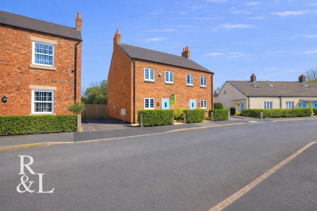 3 bed semi-detached house for saleCentury Drive, Packington, Ashby-De-La-Zouch LE65