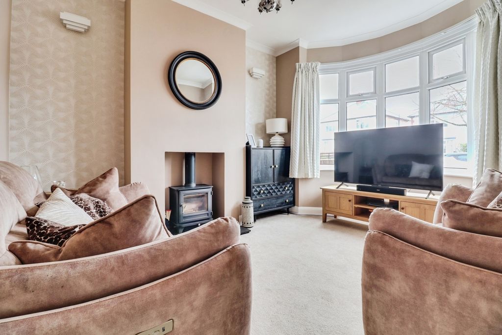 Additional image 3 of 3 bed semi-detached house for saleParklands Drive, Loughborough, Leicestershire LE11