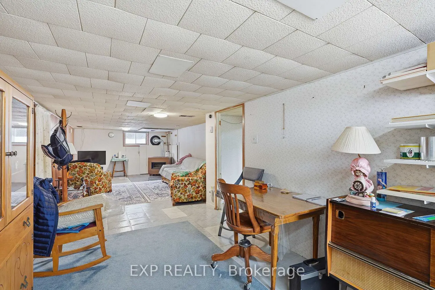 1776 Labonte Street photo 5