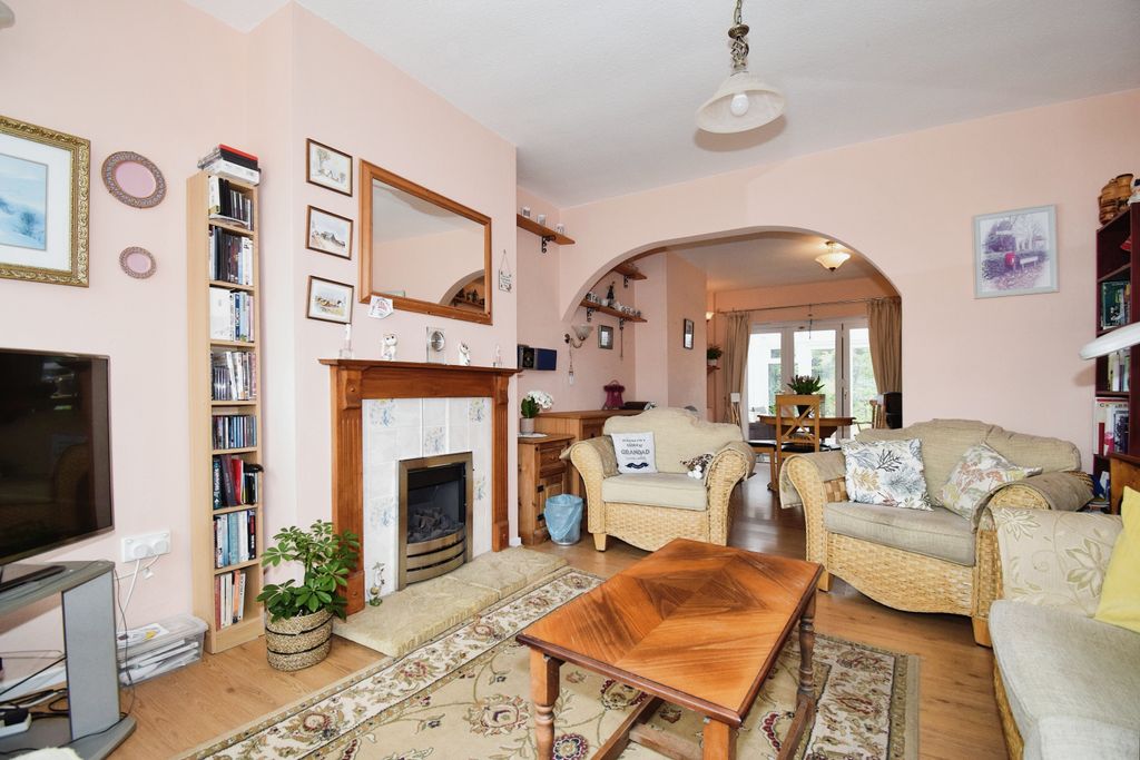 Additional image 7 of 3 bed semi-detached house for saleLambourne Road, Birstall, Leicester, Leicestershire LE4