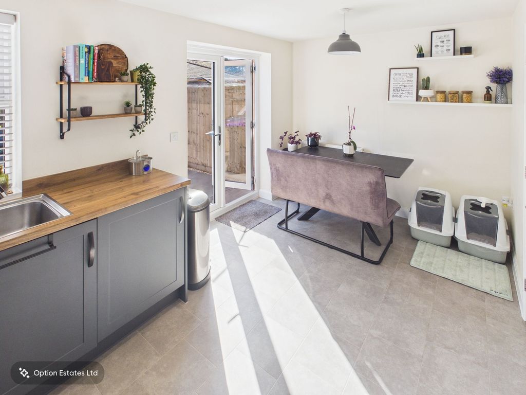 Additional image 7 of 3 bed semi-detached house for salePankhurst Close, East Leake LE12