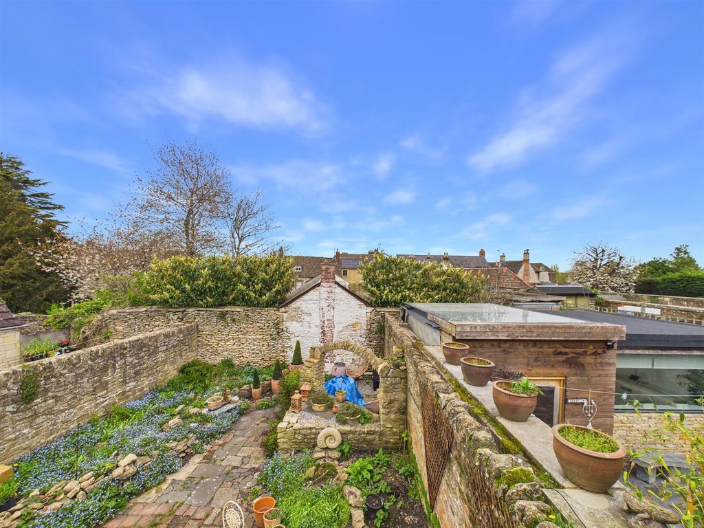 Additional image 11 of 2 bed cottage for saleThe Causeway, Chippenham SN15