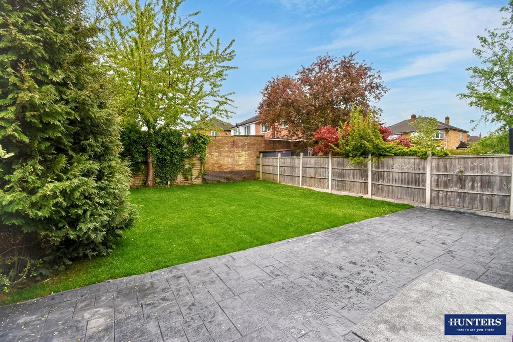 Additional image 17 of 5 bed semi-detached house for saleTythorn Drive, Wigston LE18