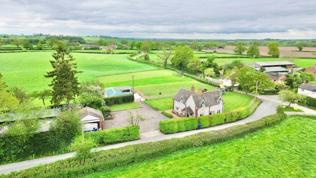 3 bed detached house for saleCash Lane, Eccleshall ST21