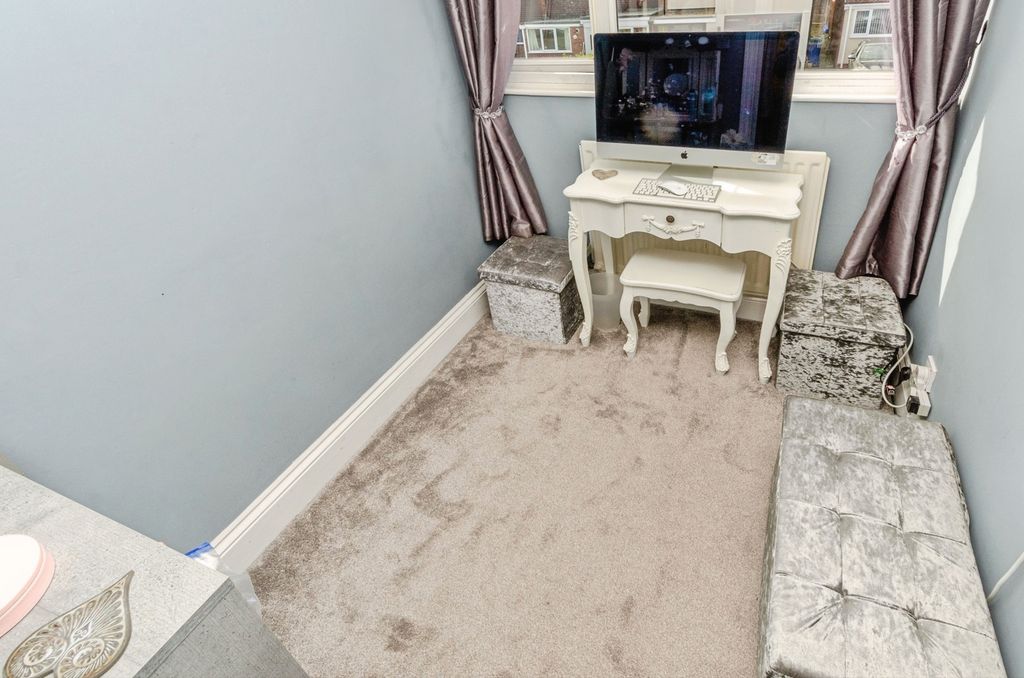 Additional image 11 of 3 bed semi-detached house for saleLeafdown Close, Hednesford, Cannock WS12