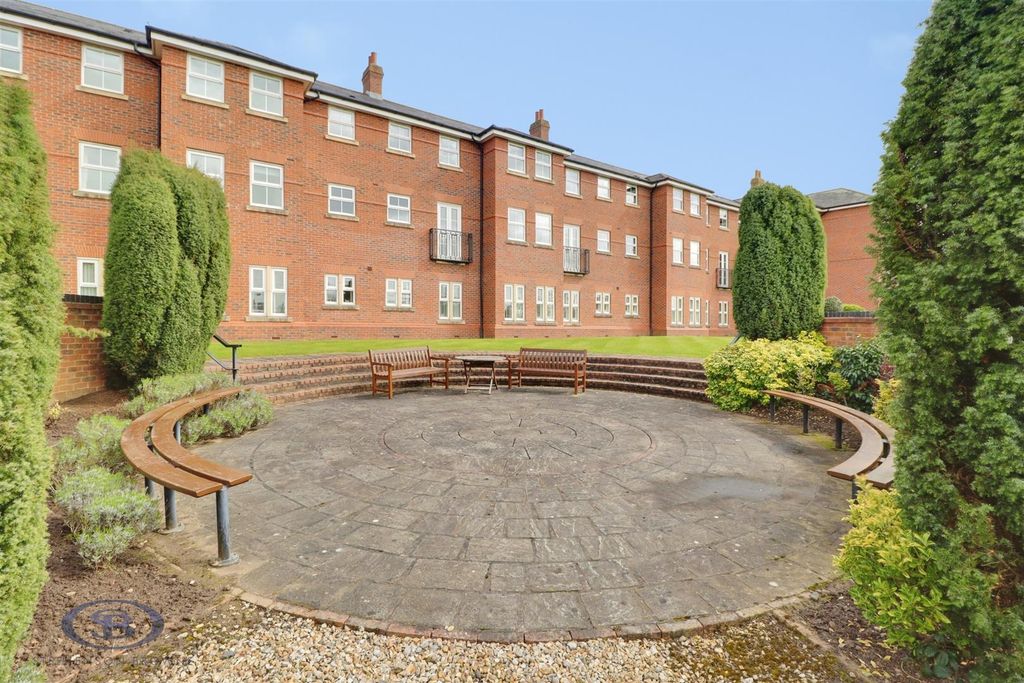 Additional image 27 of 3 bed flat for saleAshbourne Drive, Weston, Crewe CW2