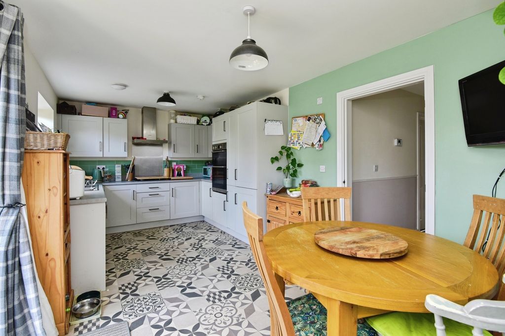 Additional image 7 of 4 bed detached house for saleShetland Drive, Newcastle, Staffordshire ST5