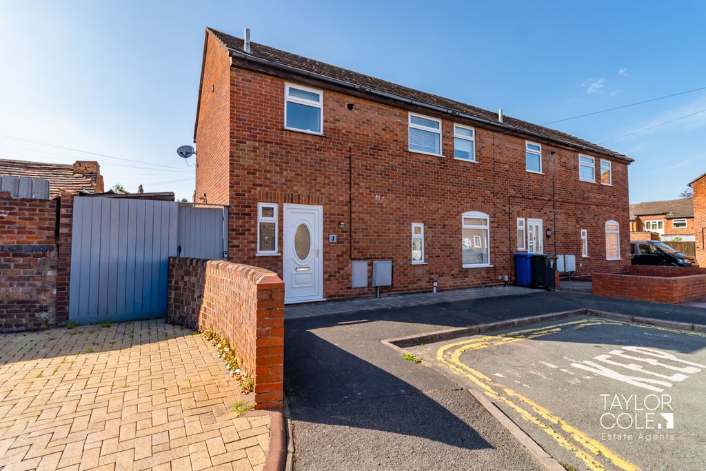 3 bed semi-detached house for saleNew Street, Tamworth B77