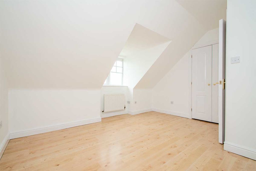 Additional image 16 of 4 bed town house for saleBurton Old Road East, Lichfield WS14
