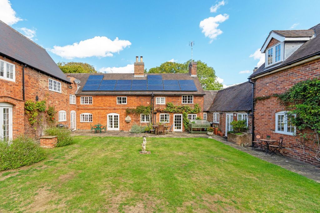 Additional image 32 of 7 bed country house for saleClifton Upon Dunsmore, Rugby, Warwickshire CV23