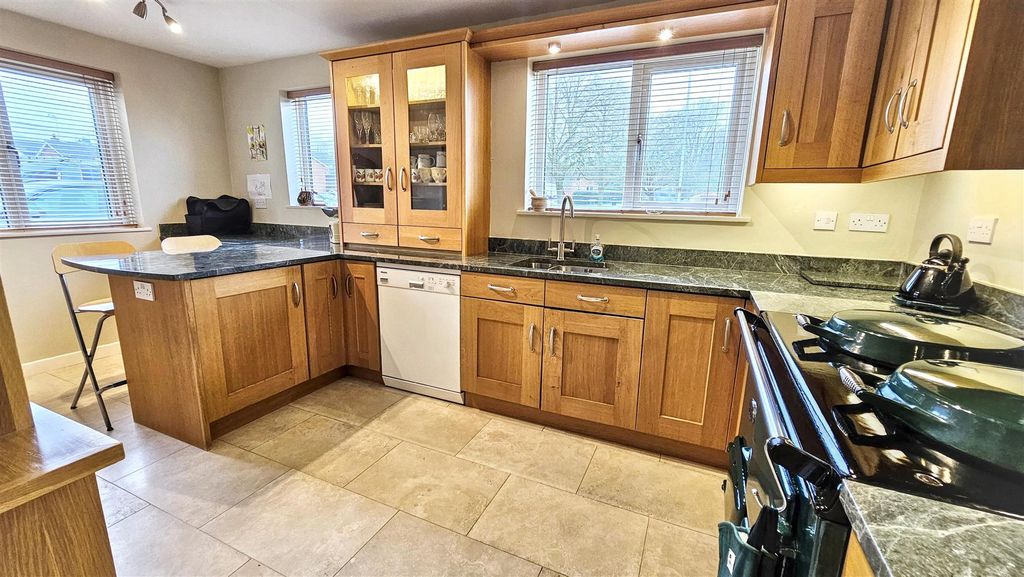 Additional image 3 of 4 bed detached house for salePulford Drive, Thurnby LE7