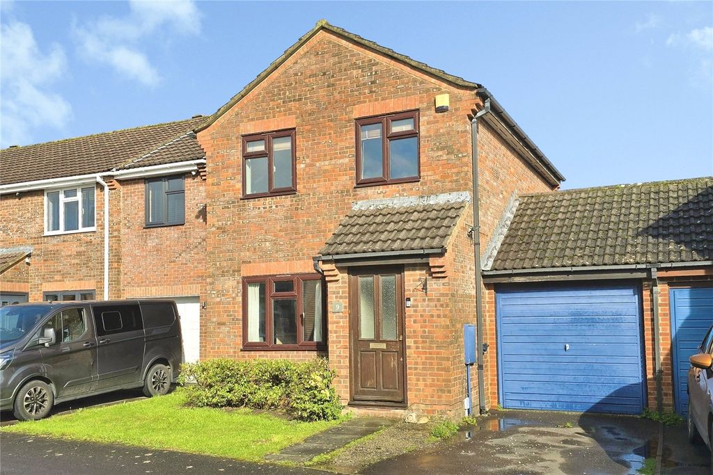 3 bed link detached house for saleWiltshire Way, Westbury BA13