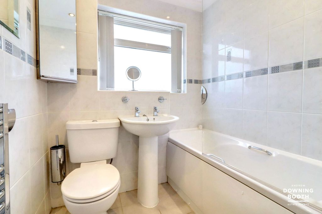 Additional image 12 of 3 bed link detached house for saleCanterbury Close, Lichfield WS13