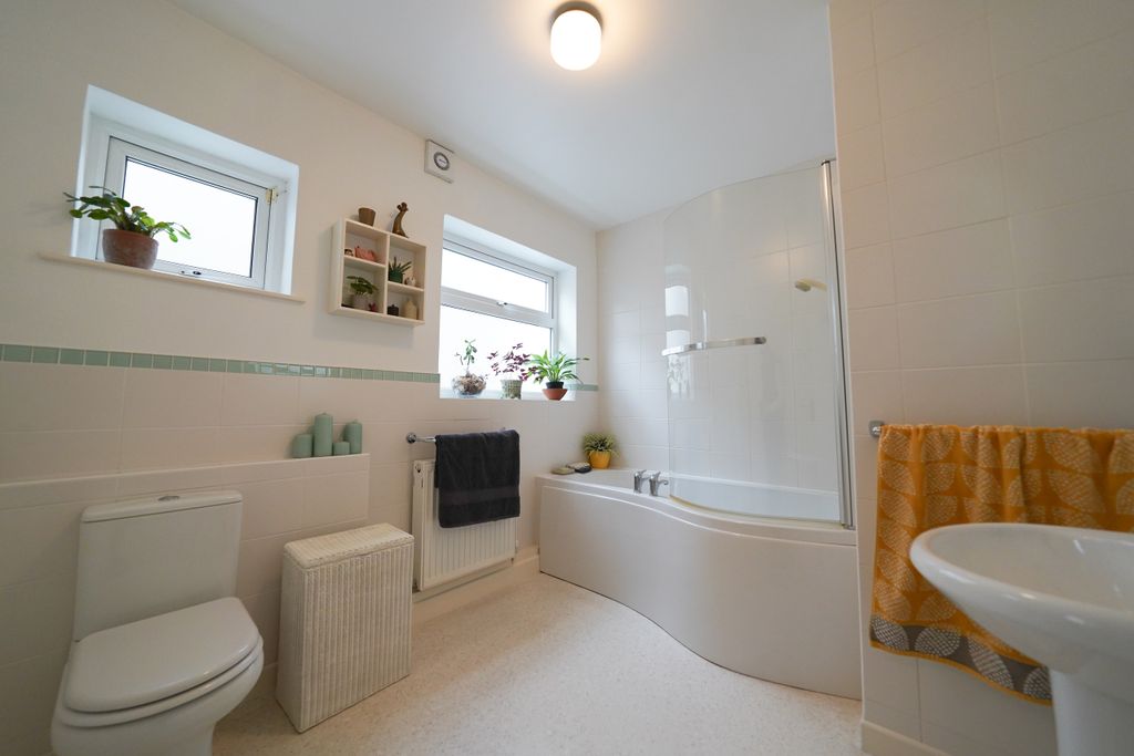 Additional image 13 of 2 bed detached bungalow for salePercy Street, Braunstone, Leicester, Leicestershire LE3