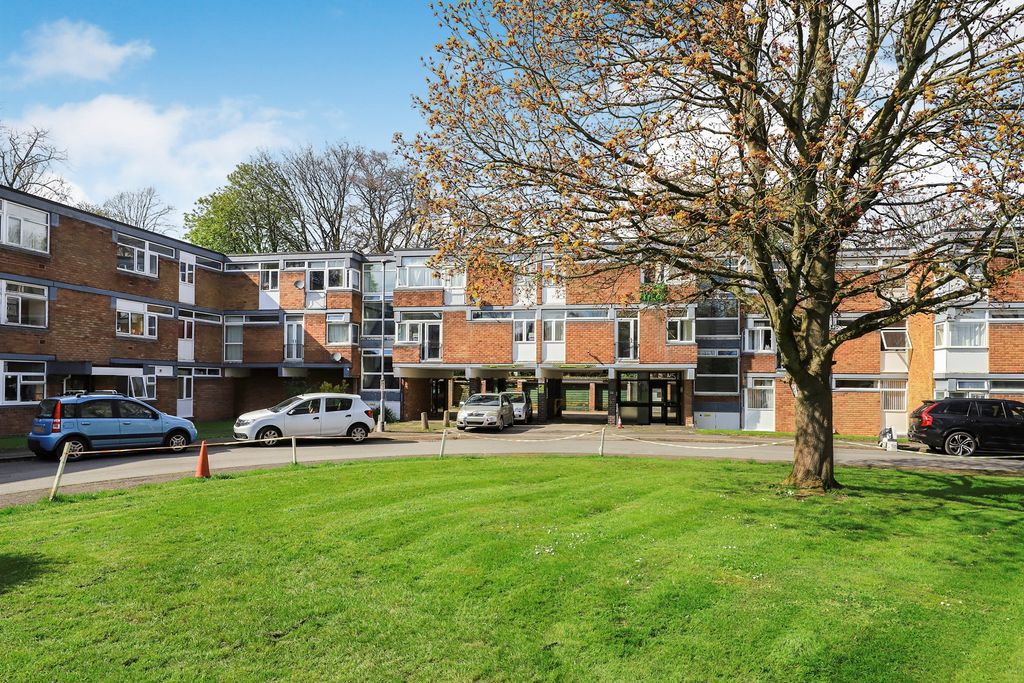 Additional image 2 of 2 bed flat for saleNewbridge Crescent, Wolverhampton WV6