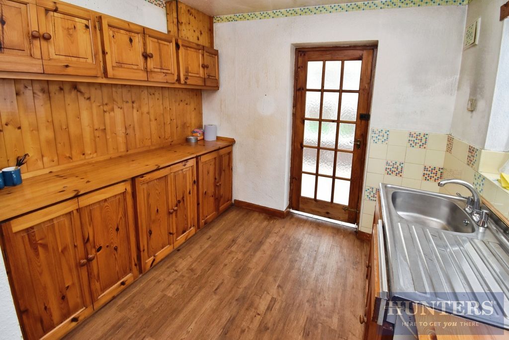 Additional image 7 of 2 bed semi-detached bungalow for saleGloucester Crescent, Wigston LE18