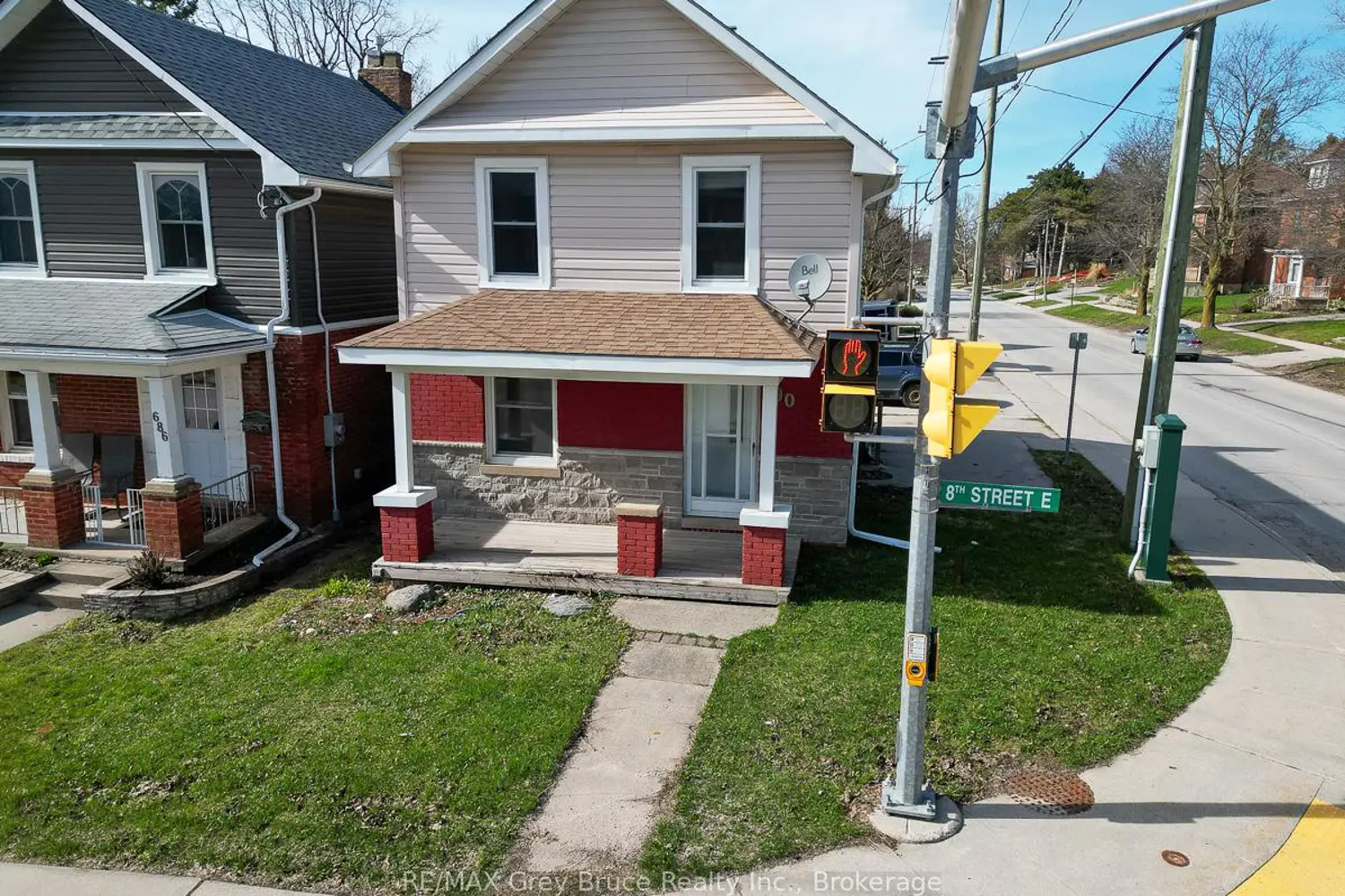 690 8Th Street