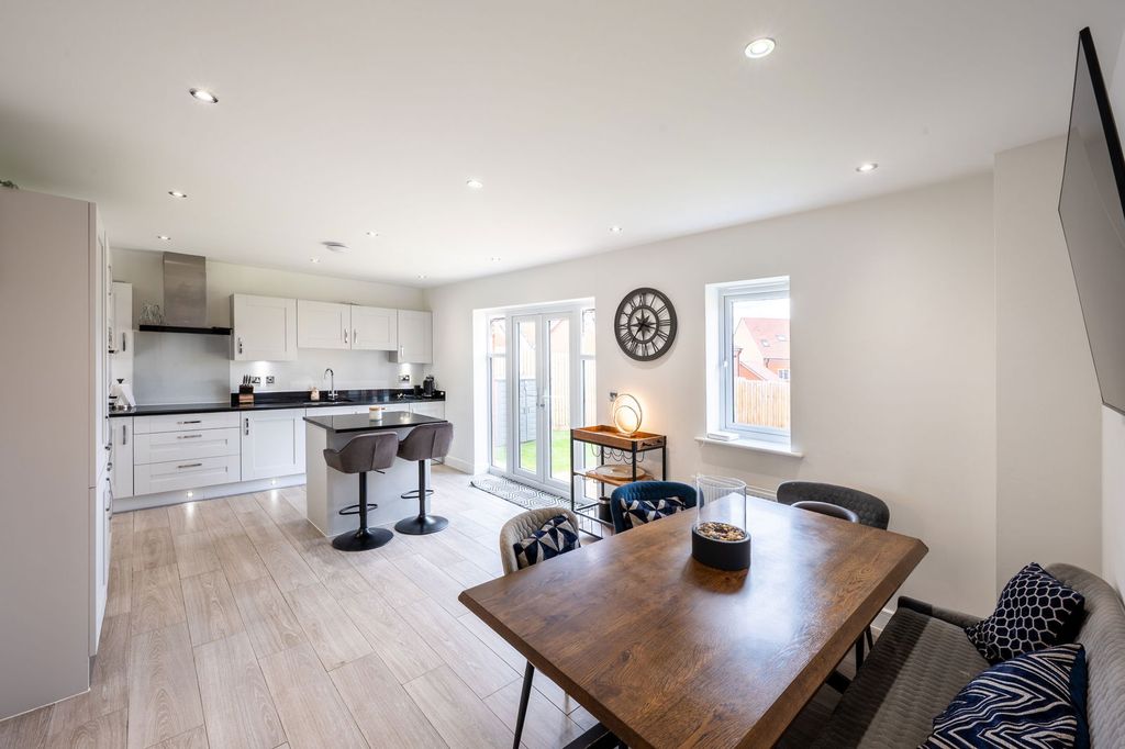 Additional image 4 of 5 bed detached house for saleMason Avenue, Lichfield WS14