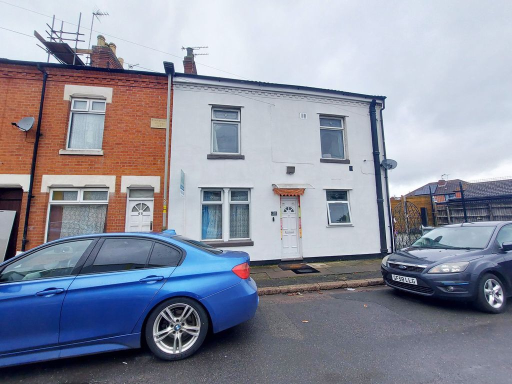 3 bed terraced house for saleSpalding Street, Leicester LE5
