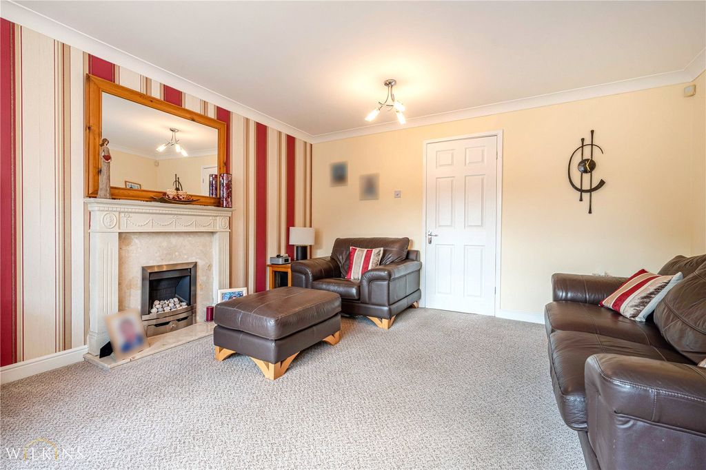 Additional image 4 of 4 bed detached house for saleLakeland Drive, Wilnecote, Tamworth, Staffordshire B77