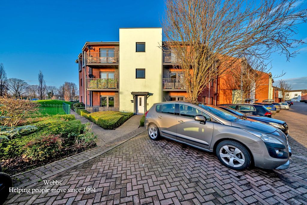 Additional image 25 of 2 bed flat for saleStrawberry Lane, Lichfield WS14
