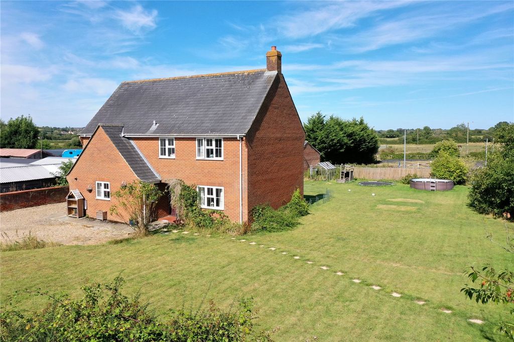 Additional image 2 of 4 bed detached house for saleMarlborough Road, Royal Wootton Bassett, Swindon, Wiltshire SN4
