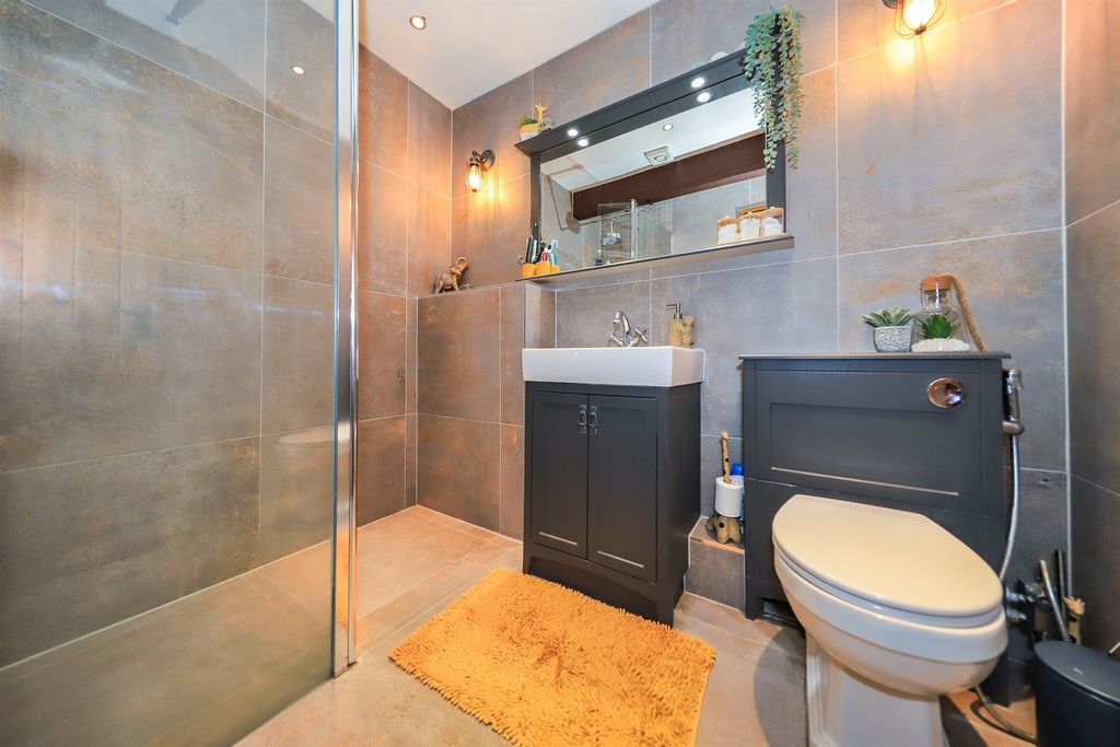 Additional image 16 of 3 bed barn conversion for saleBognop Road, Essington, Wolverhampton WV11