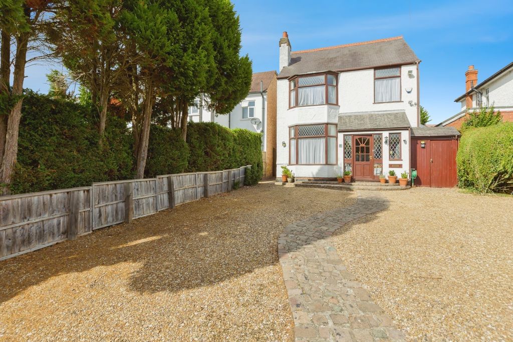4 bed detached house for saleScraptoft Lane, Leicester LE5