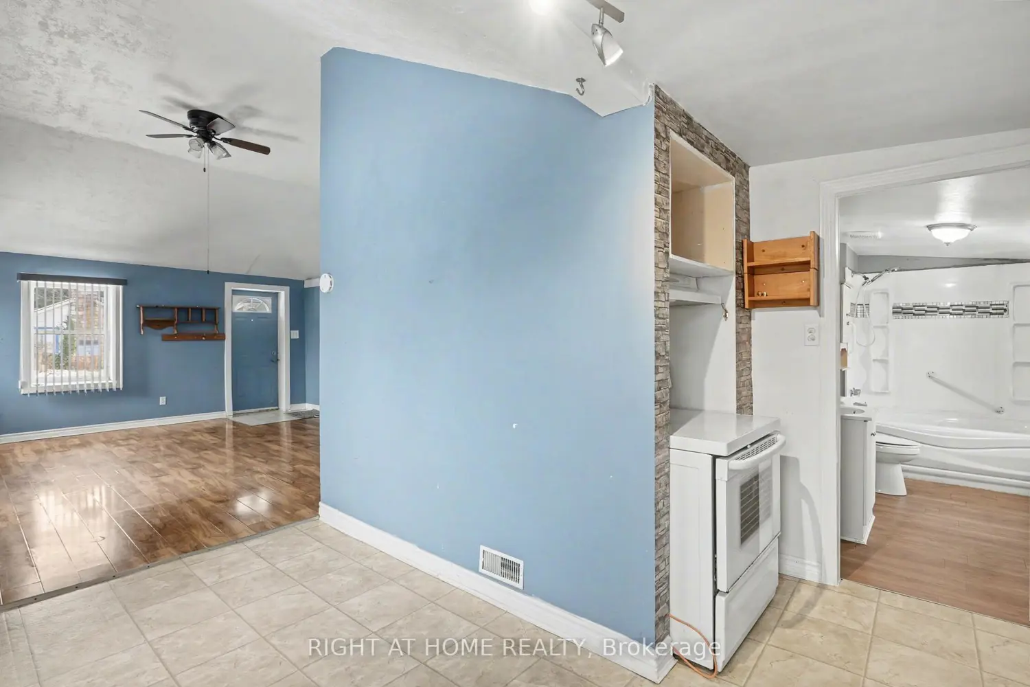 Additional image 8 of 3852 Brunswick Avenue