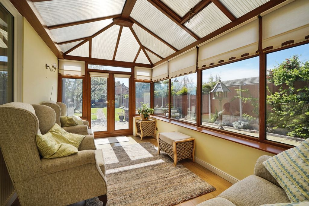 Additional image 10 of 3 bed semi-detached house for saleHenhurst Hill, Burton-On-Trent, Staffordshire DE13