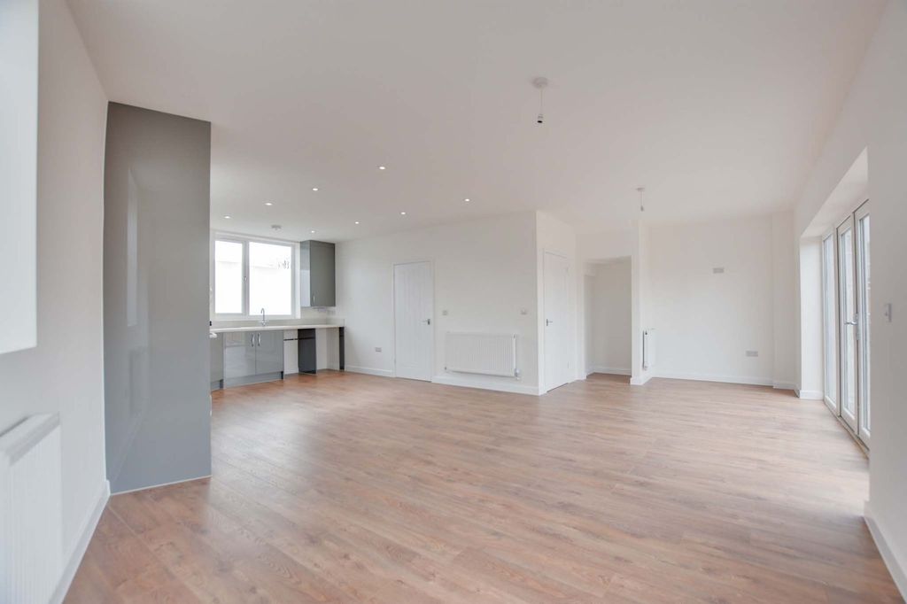 Additional image 7 of 4 bed end terrace house for saleGipsy Lane, Leicester LE4