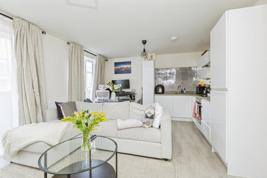 2 bed flat for salePingle Wharf Approach, Leicester, Leicestershire LE3 photo 5