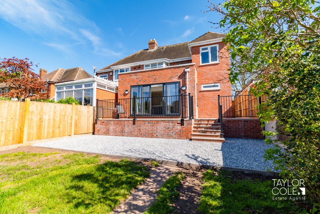 Additional image 28 of 4 bed semi-detached house for saleComberford Road, Tamworth B79