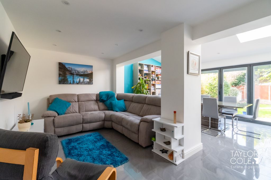 Additional image 6 of 4 bed detached house for saleCumberland Drive, Tamworth B78