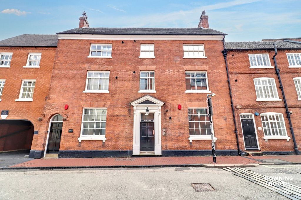1 bed flat for saleFriary View, Sandford Street, Lichfield - City Centre Location WS13